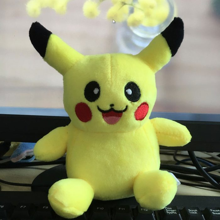 16 cm-es plüss Pikachu pokémon