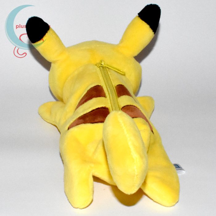 Pikachu plüss pénztárca hátulról