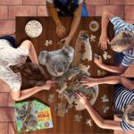 Wow poszter méretű forma puzzle - Koala, 100 db, játék közben