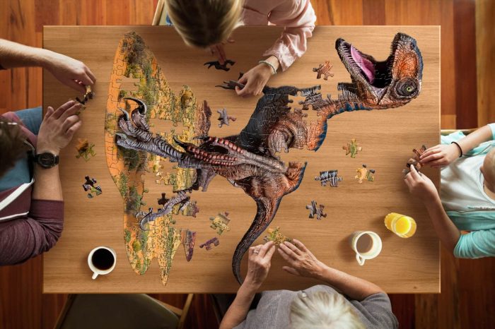 Wow poszter méretű forma puzzle - Raptor, 100 db, játék közben