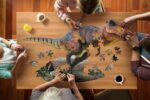Wow poszter méretű forma puzzle - T-Rex, 100 db, játék közben