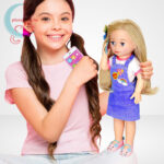 Call me Chloe magyarul beszélő divatos interaktív baba mobiltelefonnal, játék közben (42 cm)
