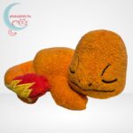 Pokémon: Alvó plüss Charmander plüss, 17 cm (Jazwares)