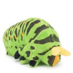 Élethű zöld-sárga plüss hernyó, 25 cm (Cornelissen)