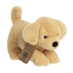 Yellow, a játékos plüss labrador kölyök kutya, 21 cm (Aurora, Eco Nation)