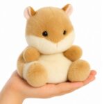 Happy, a tenyérnyi, ülő plüss hörcsög bébi, 13 cm (Aurora, Palm Pals)