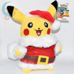 Mikulás Pikachu pokémon plüss